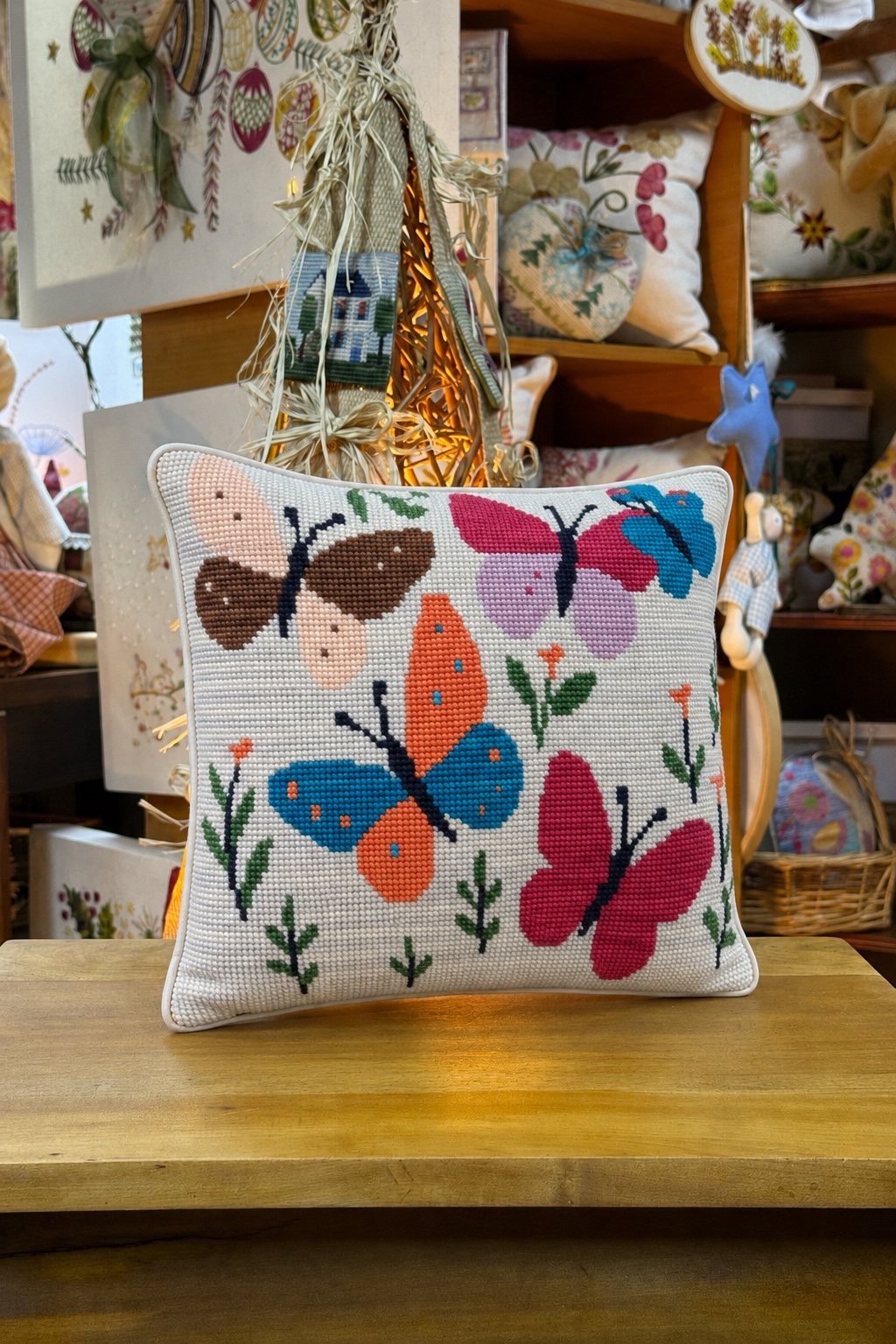 Cojines para bordar 40x40 con mariposas
